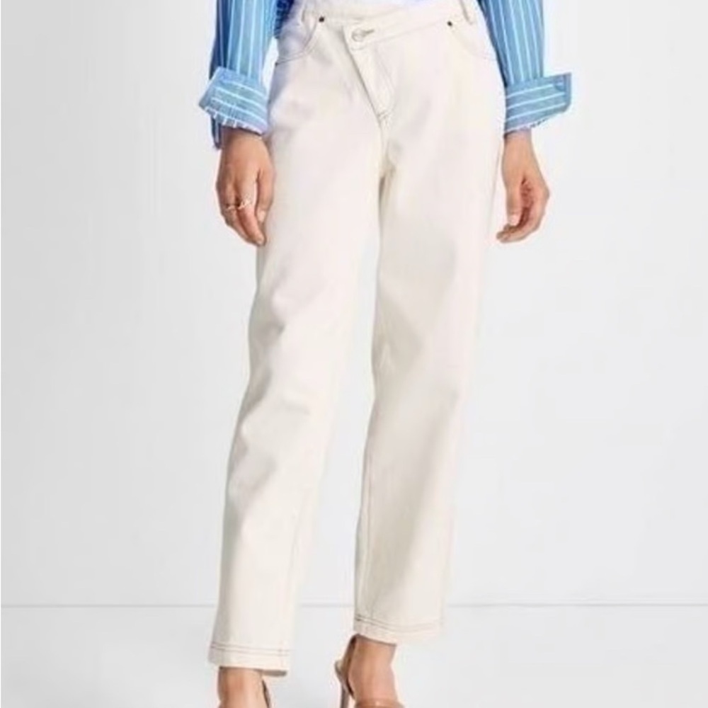 NWT High-Rise Overlap Waist Jeans - Future Collective Kahlana Barfield size 2